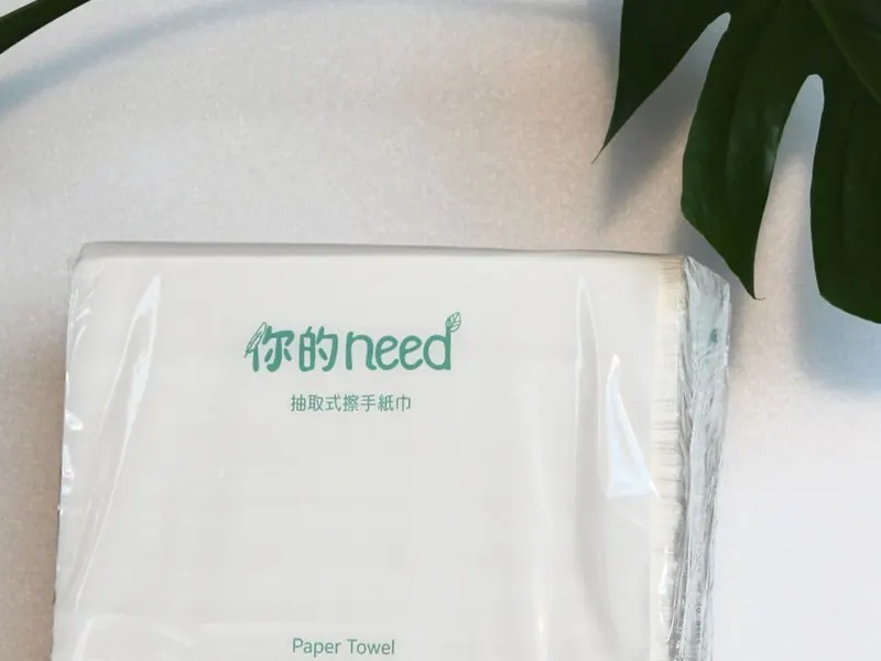 Pack of pull-out paper hand towels